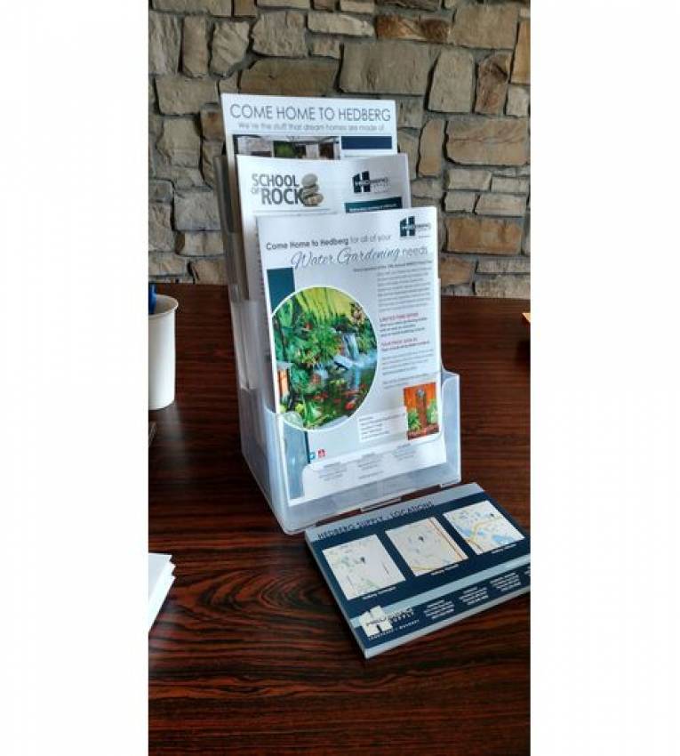 A4/3Etg PORTE BROCHURE , porte Publicitaire et Présentoir en plastique